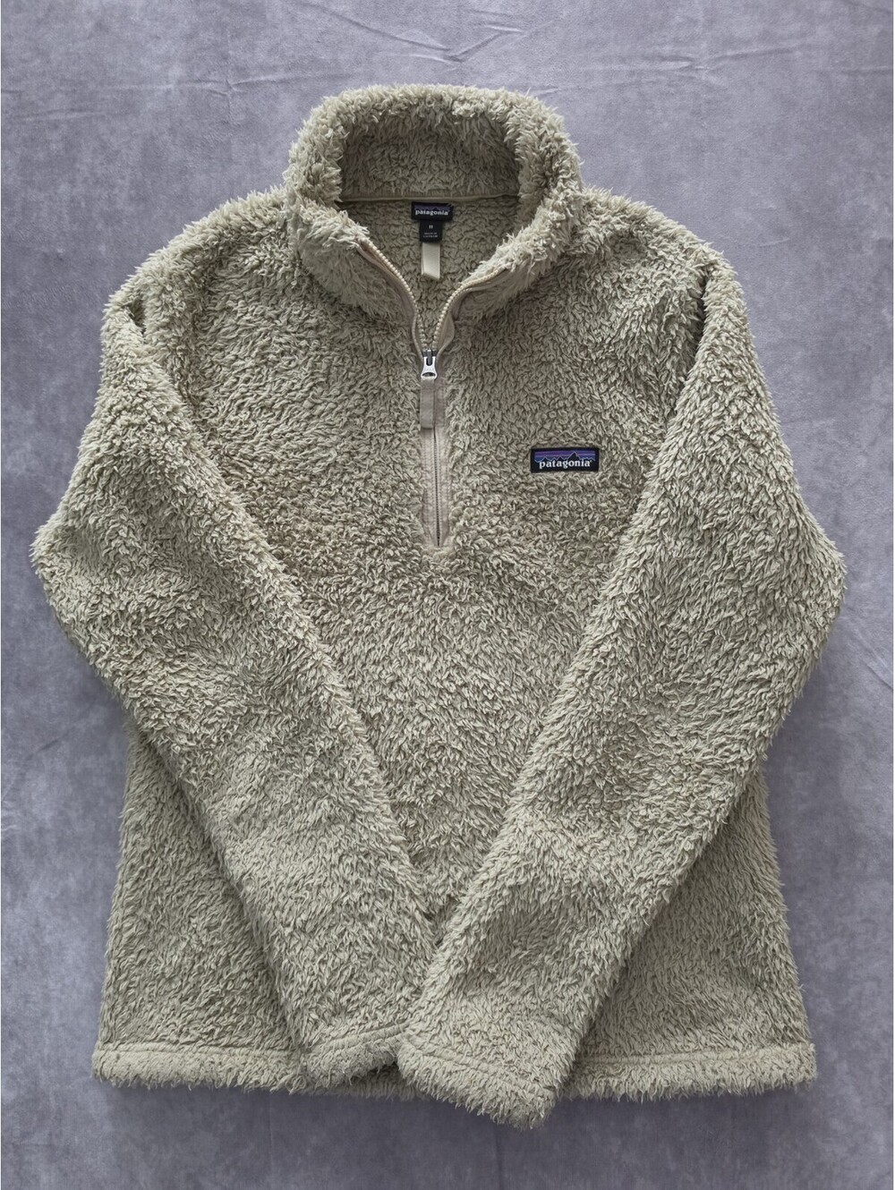 Patagonia Women's Medium Beige Los Gatos 1/4 Zip Fleece Pullover. Cozy And Warm